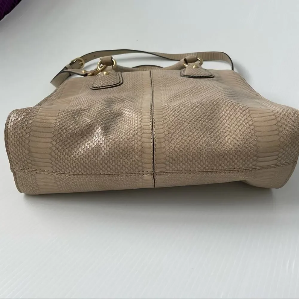 Talbots leather satchel purse magnetic closure w/ embossed snakeskin pattern
